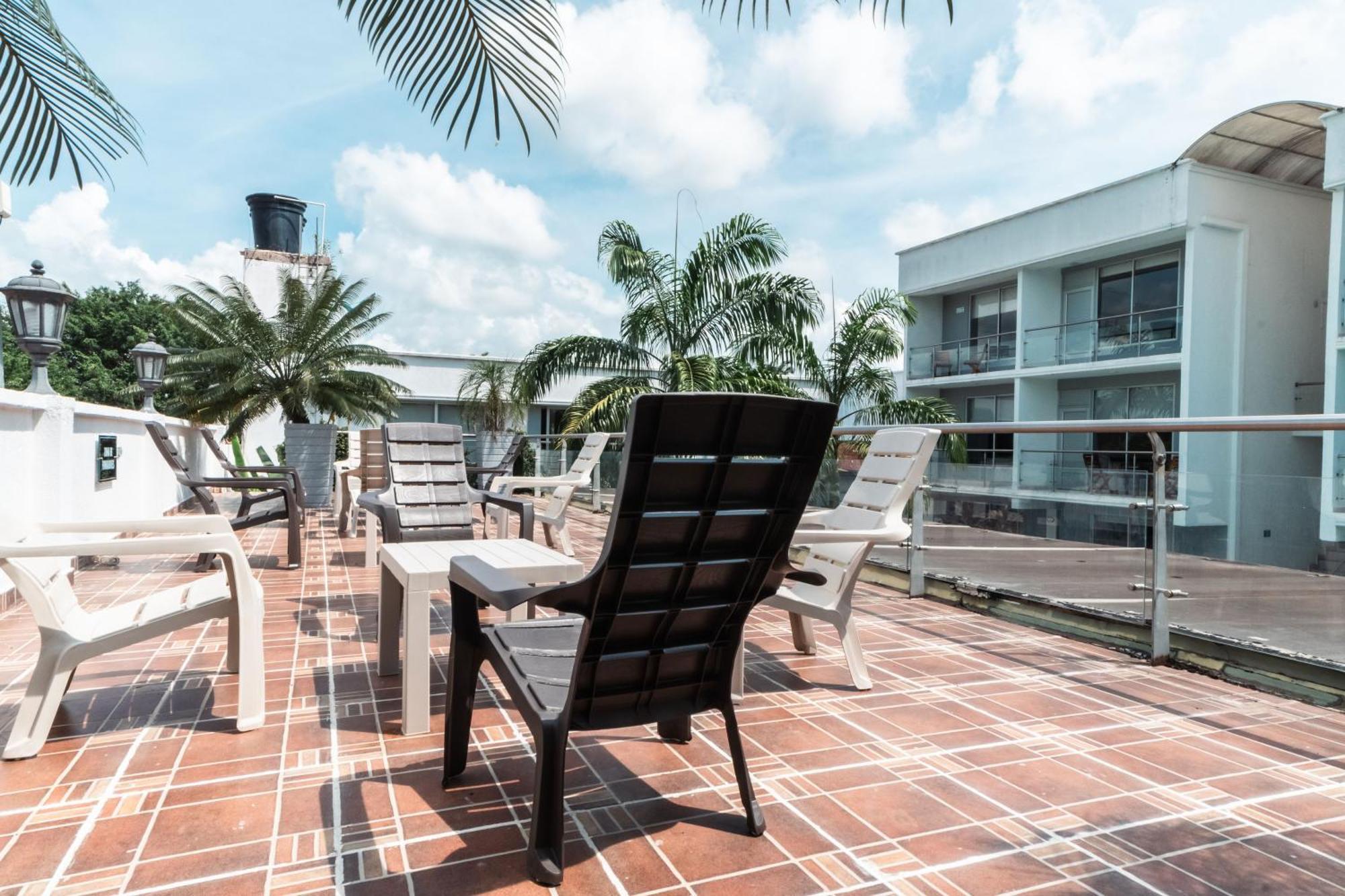 Hotel El Aeropuerto San José del Guaviare Eksteriør billede