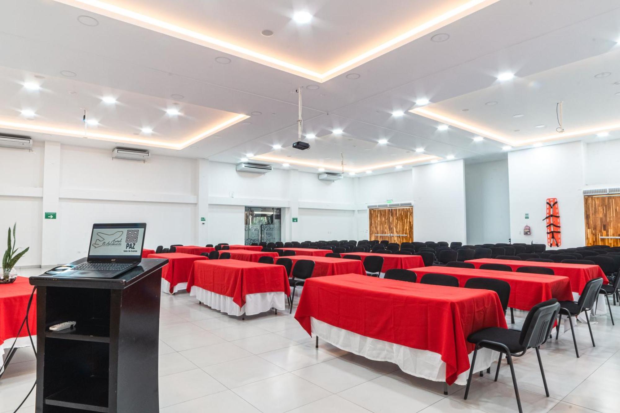 Hotel El Aeropuerto San José del Guaviare Eksteriør billede